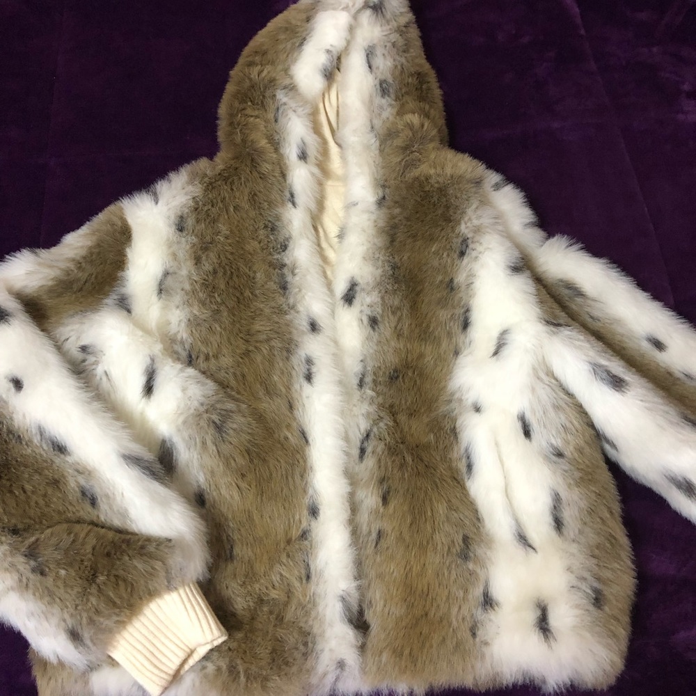 Fur coat 🖤